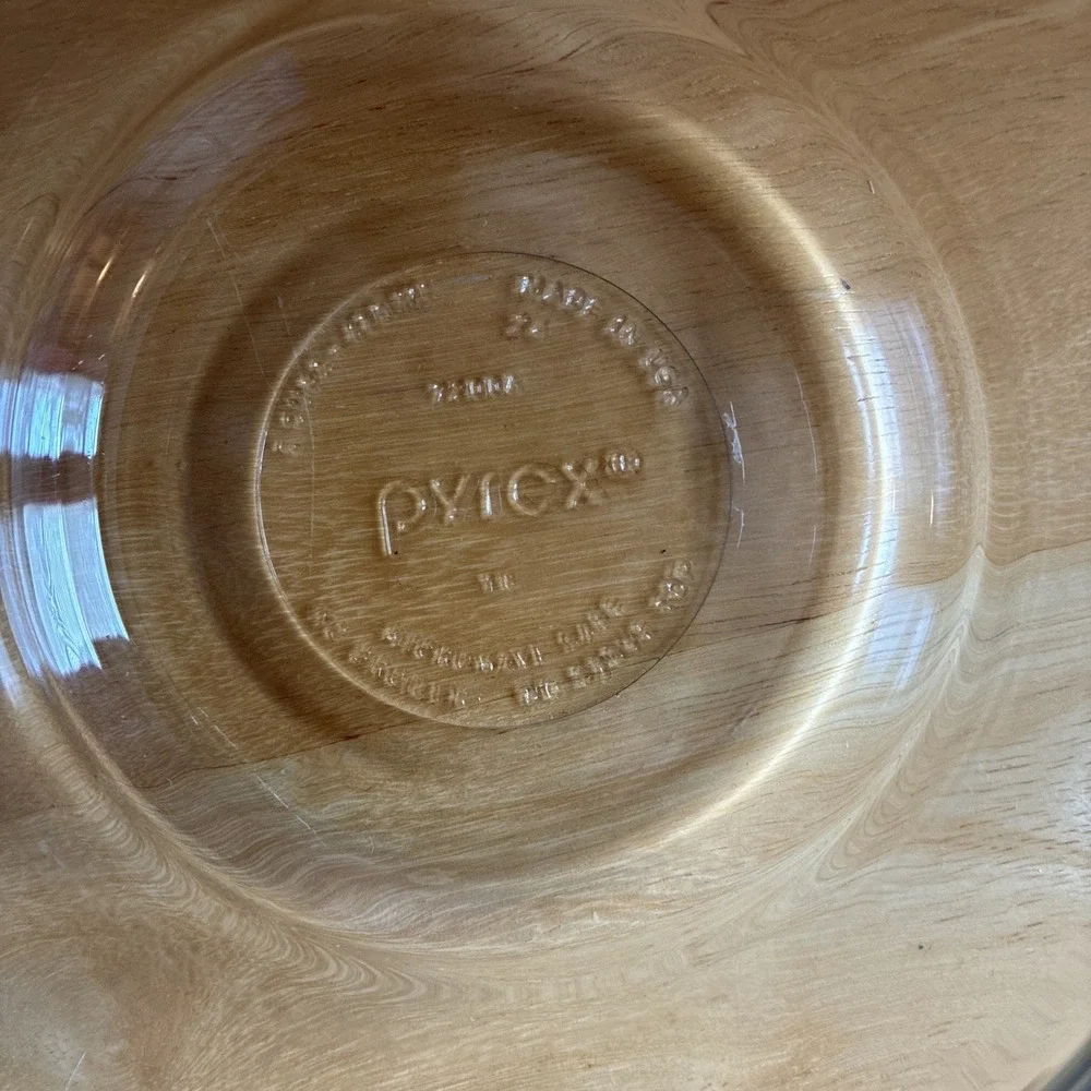 Pyrex 2 Cup Glass Storage Bowl Blue Lid